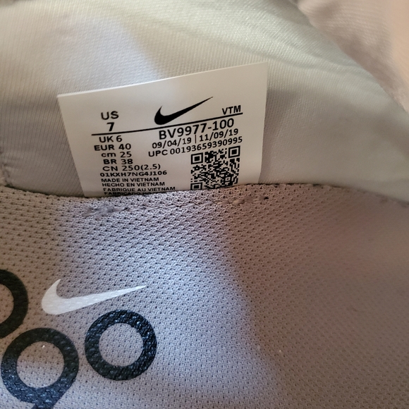 Nike Air Max 2090 Men's Sneaker Size 7/ Women's 9 Athletic - Picture 9 of 10